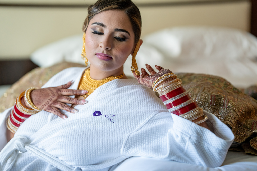 8a75dad4-d8f0-4672-95c7-41b2228823f6