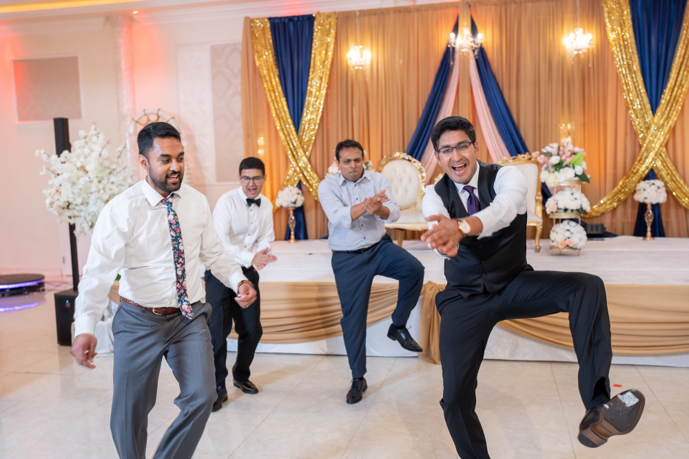 Divya Bhuwan Sangeet-521 3000