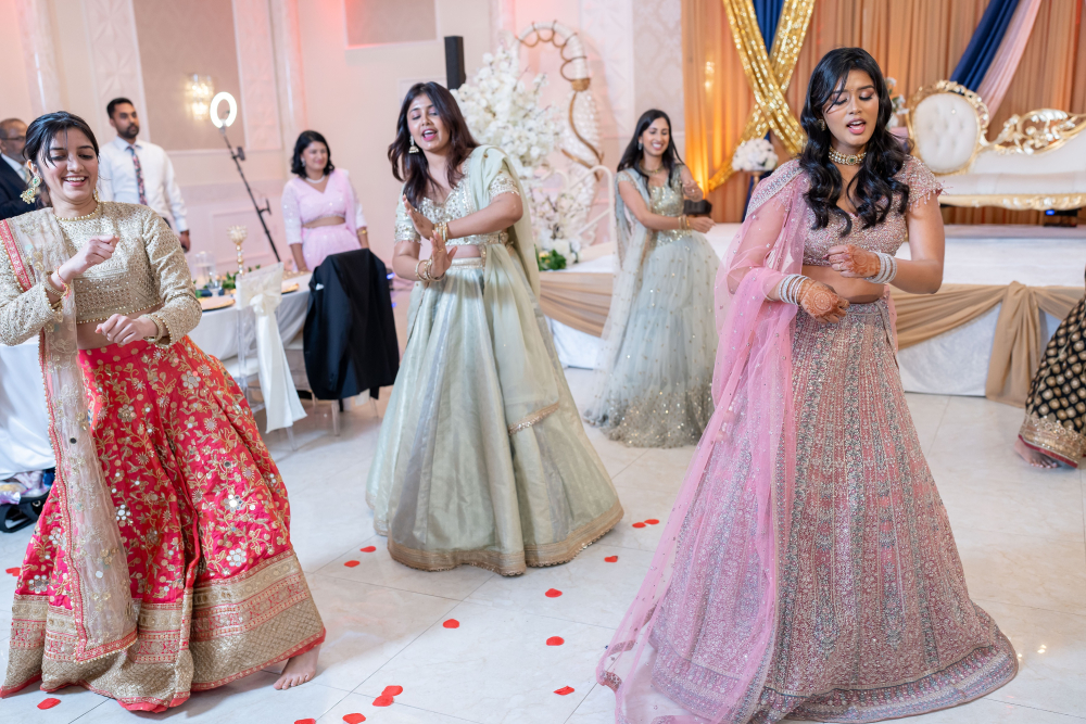 Divya Bhuwan Sangeet-554 3000