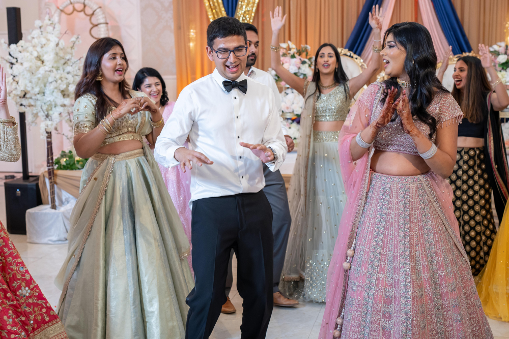 Divya Bhuwan Sangeet-589 3000