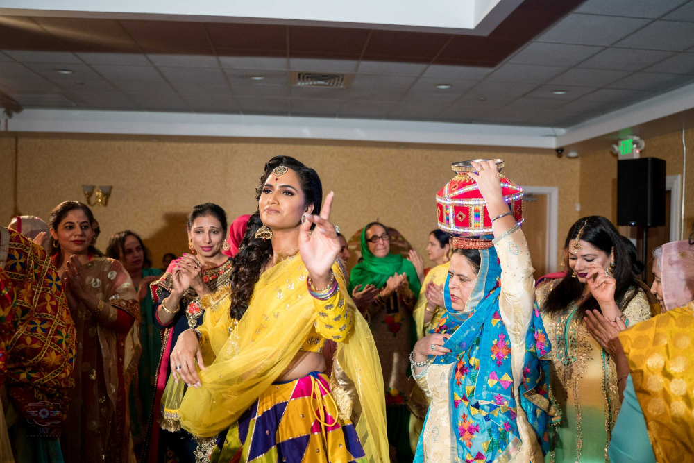 Jackie Jaago-407 3000