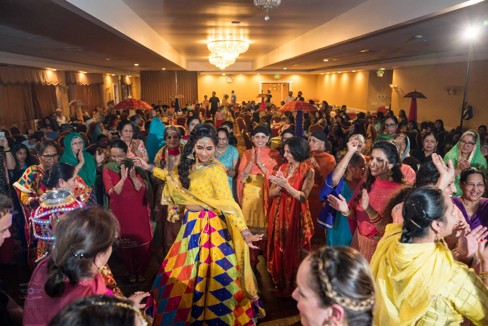 Jackie Jaago-457 3000